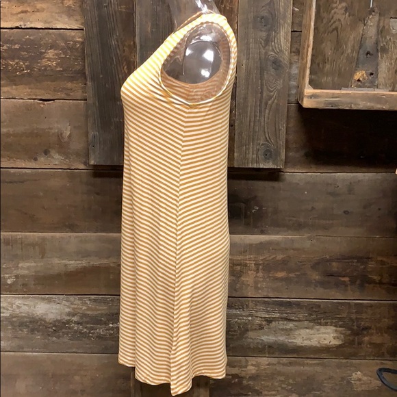 Dress NWOT - Picture 3 of 7